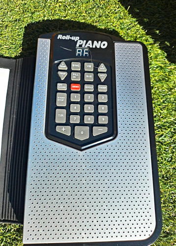 Key roll piano - roll-up,
